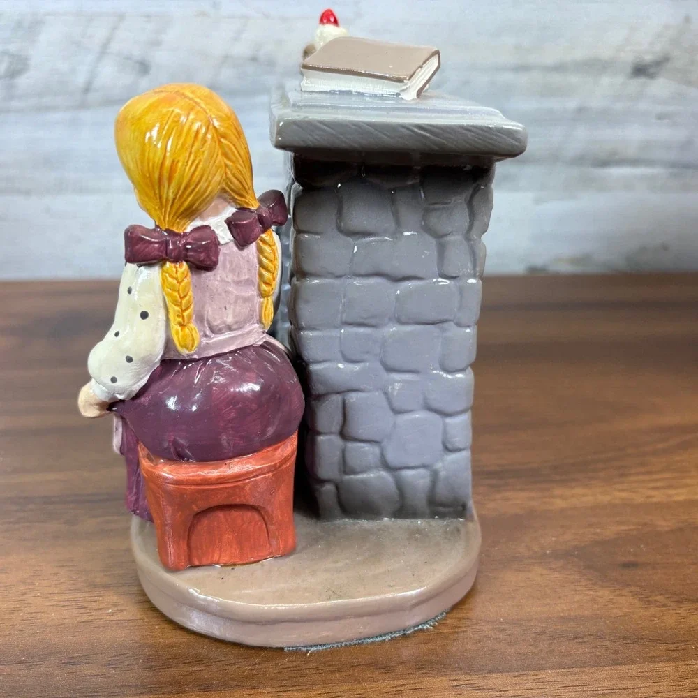 Vintage Christmas Ceramic Music Fireplace 1970's Knitting with the kitty